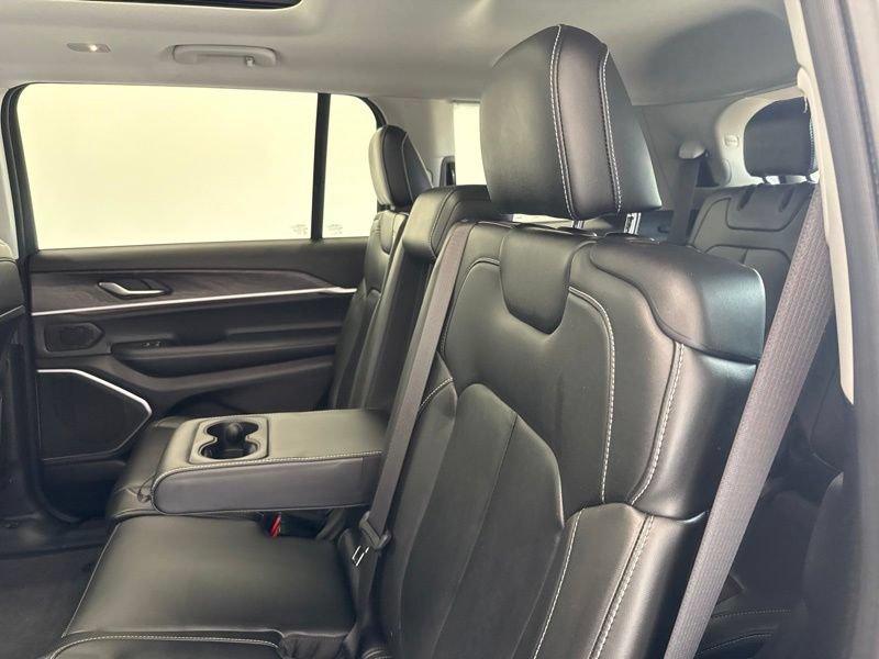 Used 2021 Jeep Grand Cherokee L Limited AWD/4WD image 20