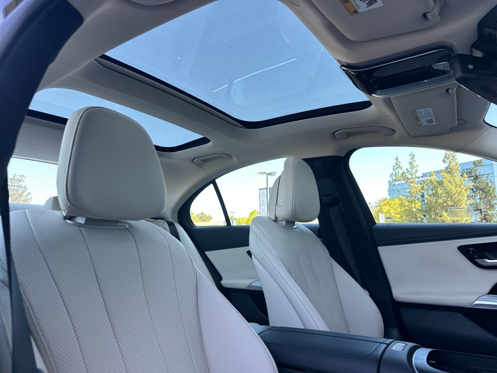 Certified 2024 Mercedes-Benz E 350 4MATIC Sedan image 18