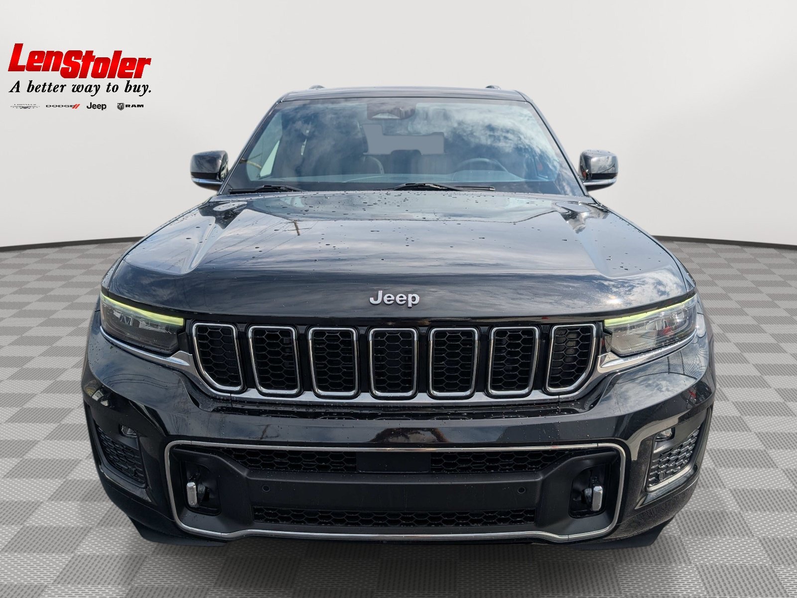 Used 2023 Jeep Grand Cherokee Overland w/ Luxury Tech Group IV AWD/4WD image 8