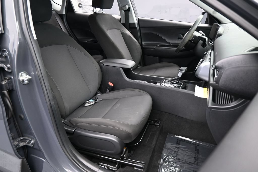 Used 2024 Hyundai Kona SE FWD image 47
