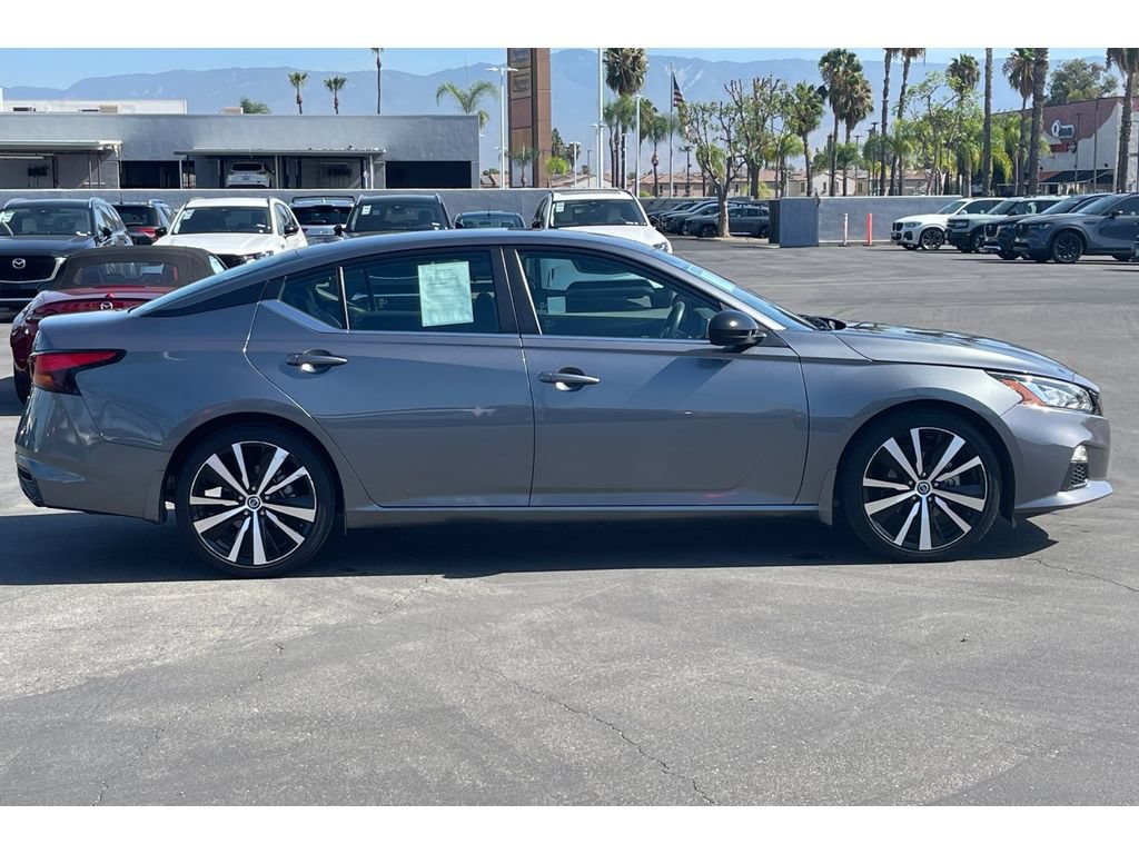 Used 2021 Nissan Altima 2.5 SR FWD image 8