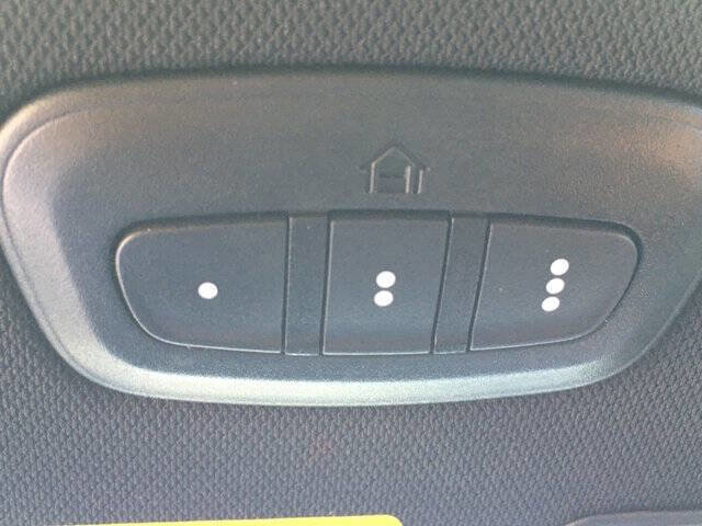 Used 2023 Jeep Grand Cherokee Limited AWD/4WD image 24