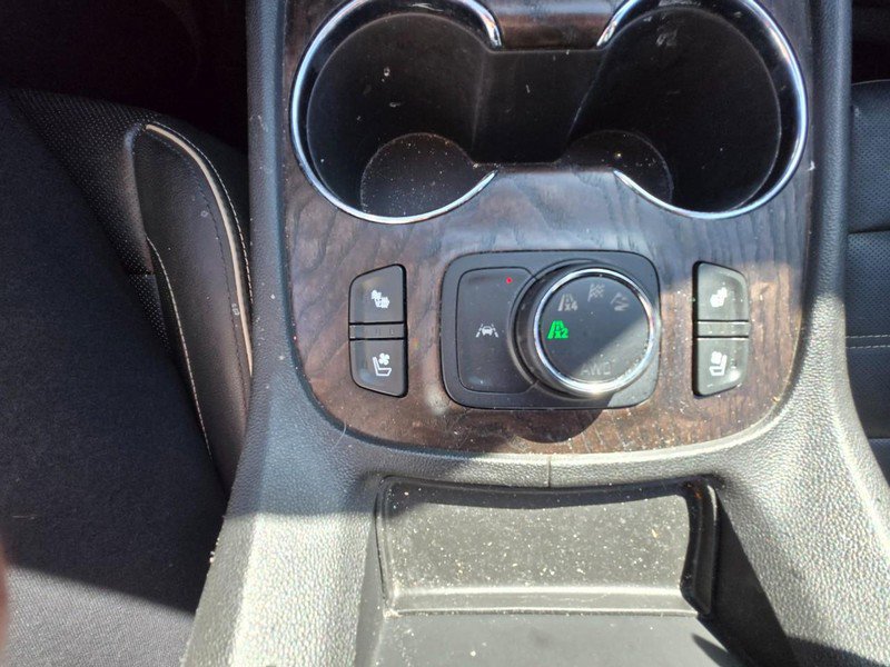 Used 2020 GMC Acadia Denali image 11