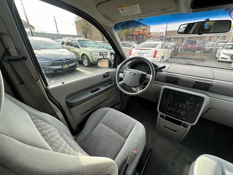 Used 2004 Ford Freestar SE image 15
