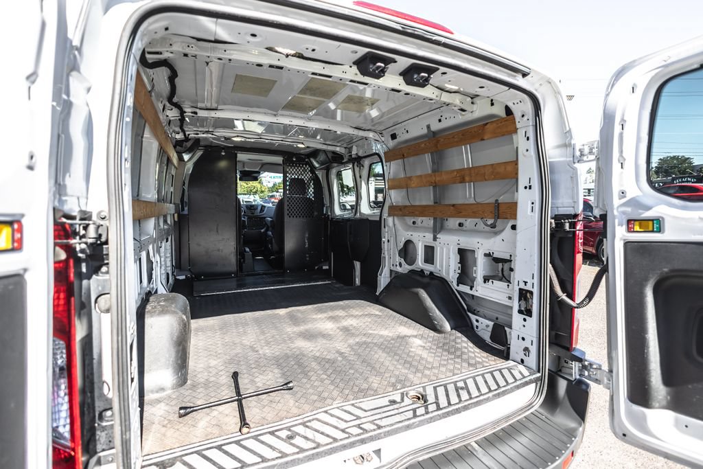 Used 2017 Ford Transit 250 130 Low Roof w/ Exterior Upgrade Package RWD image 25