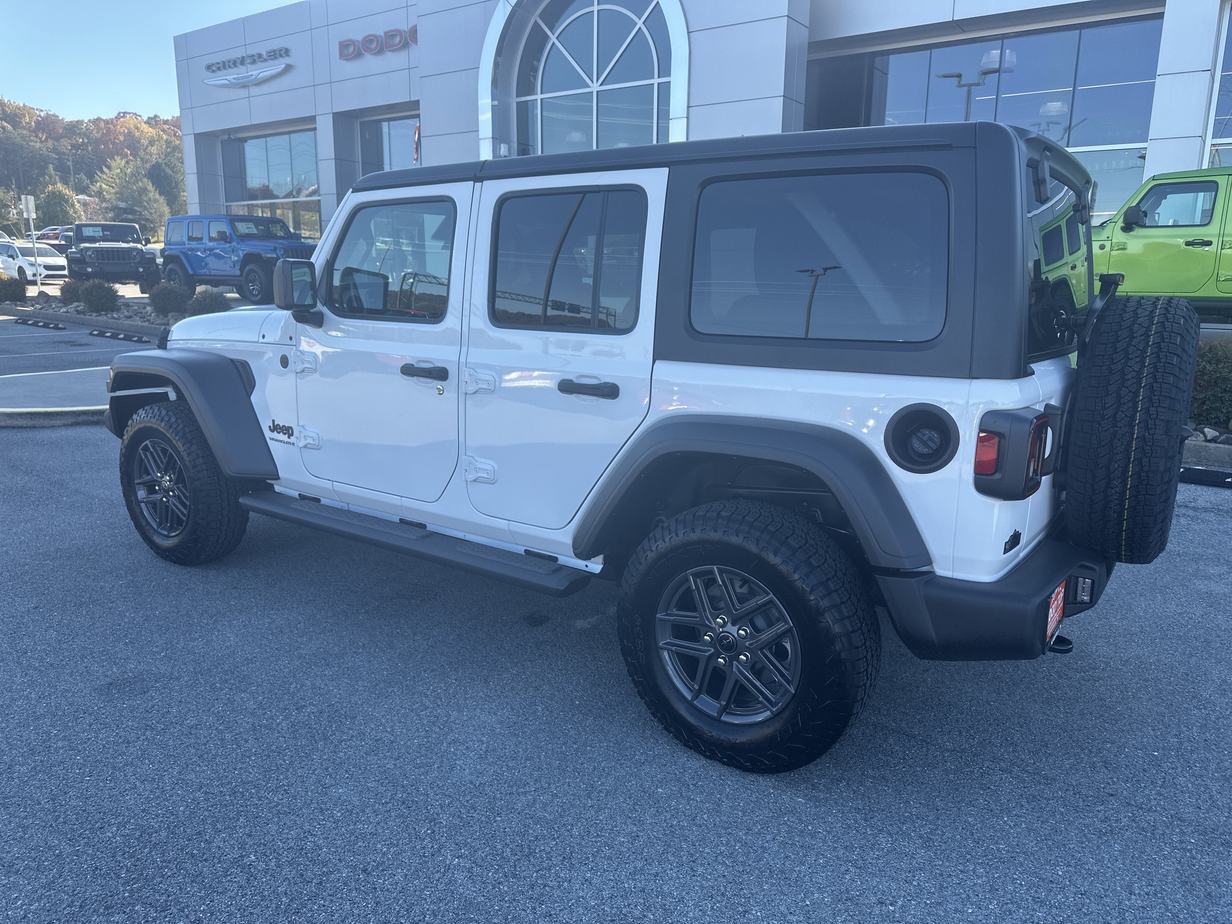 New 2026 Jeep Wrangler Unlimited Sport AWD/4WD image 10