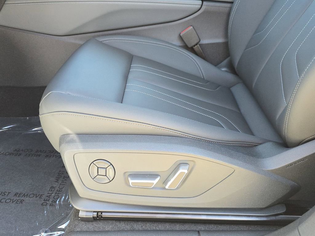 New 2026 Audi Q3 quattro 2.0T AWD/4WD image 17