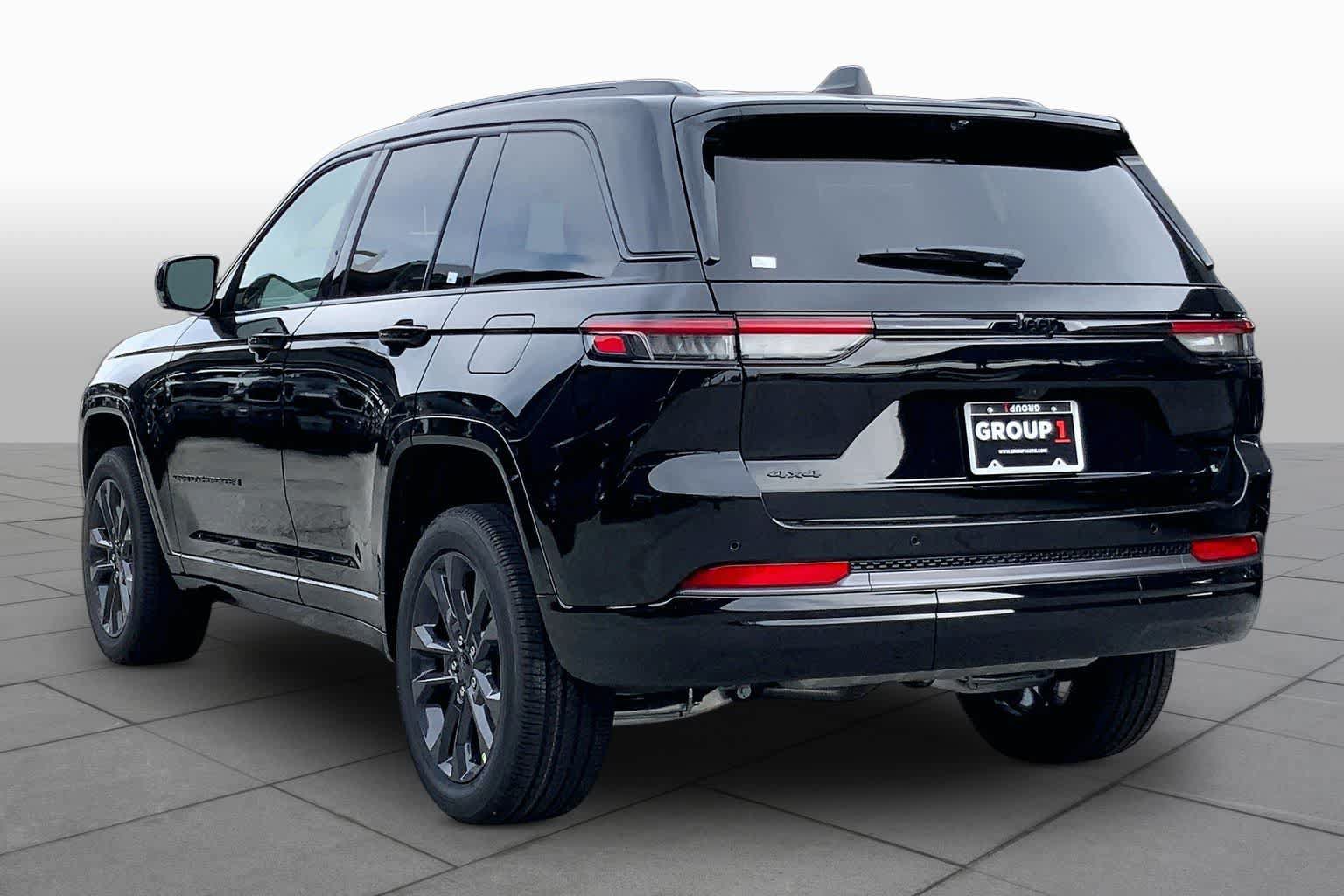 New 2026 Jeep Grand Cherokee Limited AWD/4WD image 9