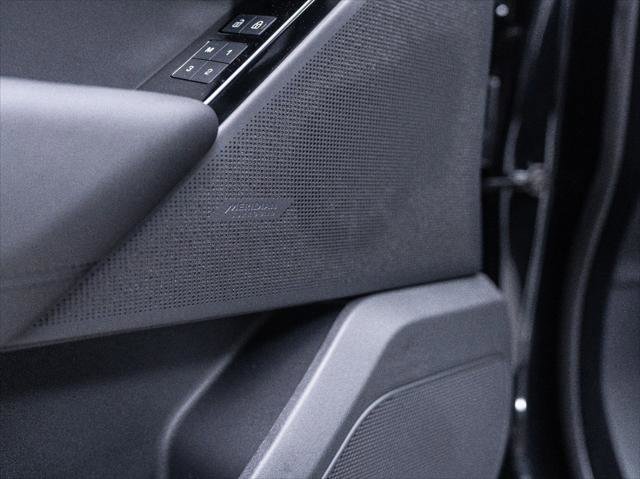 New 2026 Land Rover Range Rover Velar S image 30