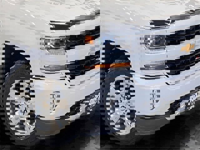 Used 2018 Chevrolet Silverado 1500 LT w/ All Star Edition image 25