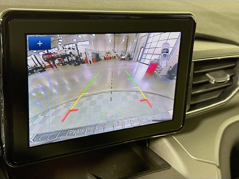 Used 2022 Ford Explorer XLT w/ Equipment Group 202A image 16