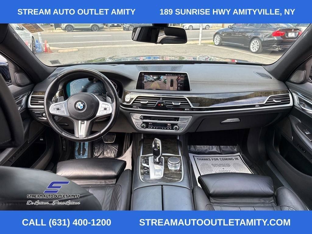 Used 2020 BMW 750i xDrive w/ M Sport Package image 29