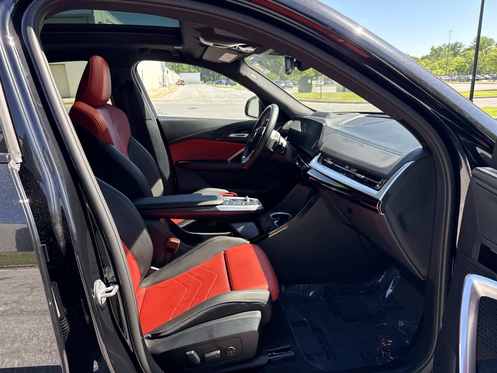 Used 2025 BMW X2 xDrive28i AWD/4WD image 27