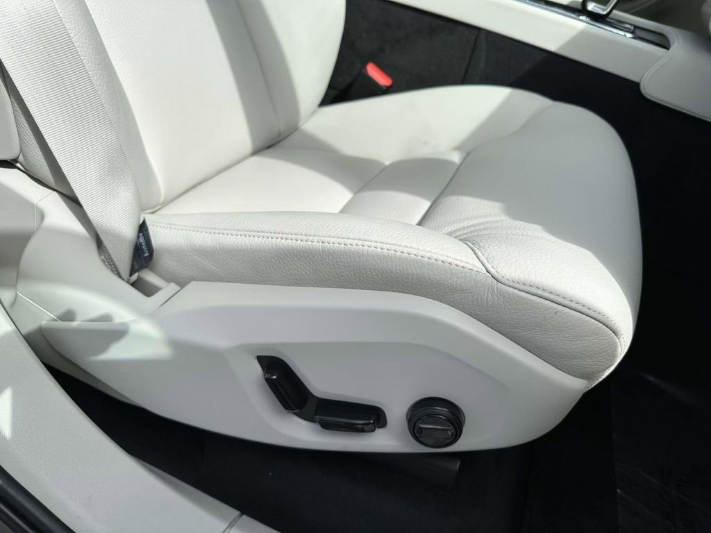 New 2024 Volvo XC90 T8 Plus image 14