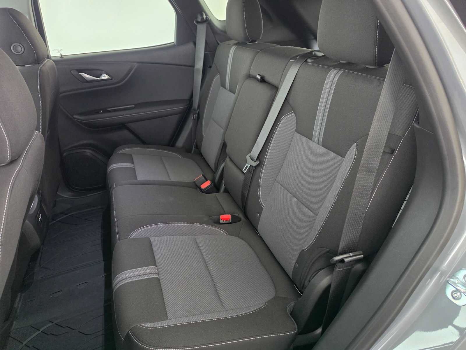 New 2026 Chevrolet Blazer LT w/ Convenience Package AWD/4WD image 17