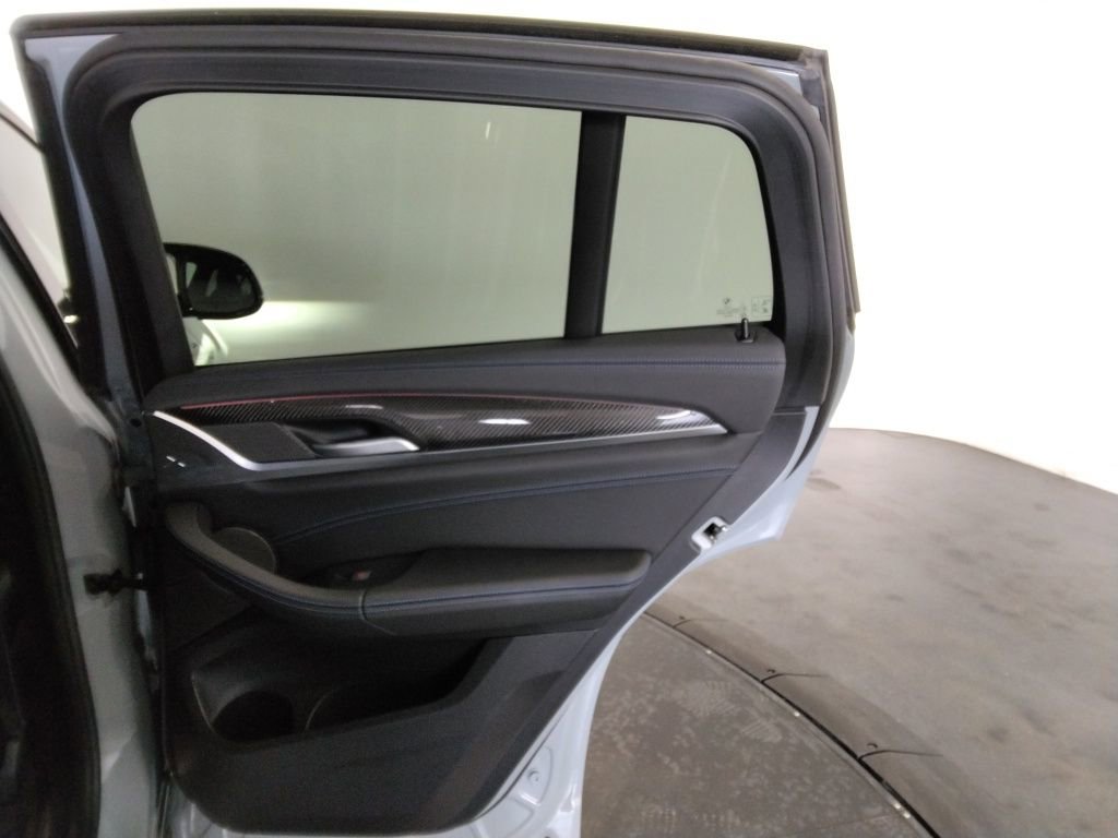 Used 2023 BMW X4 M40i image 41