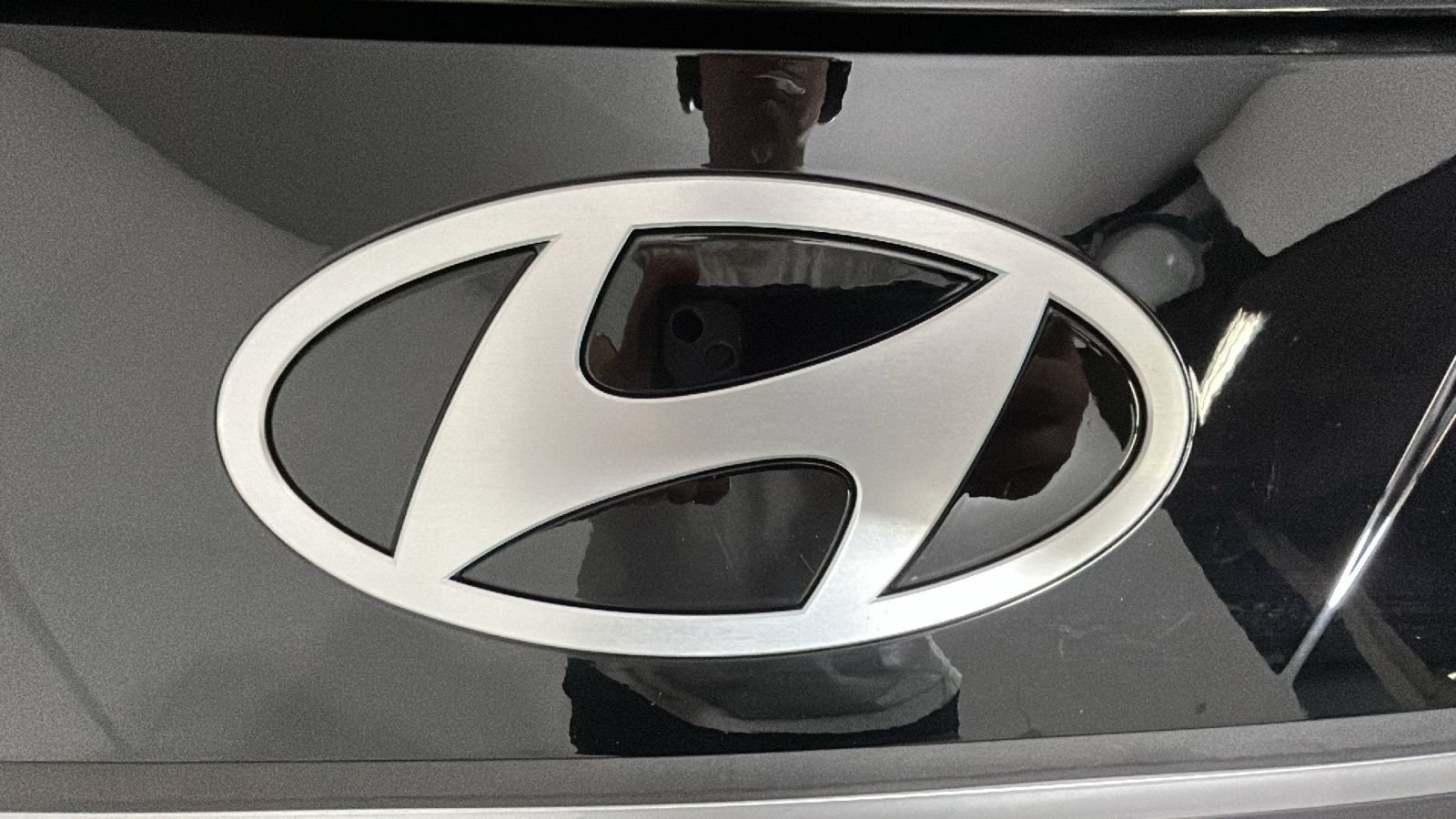 Certified 2025 Hyundai Elantra SEL FWD image 9