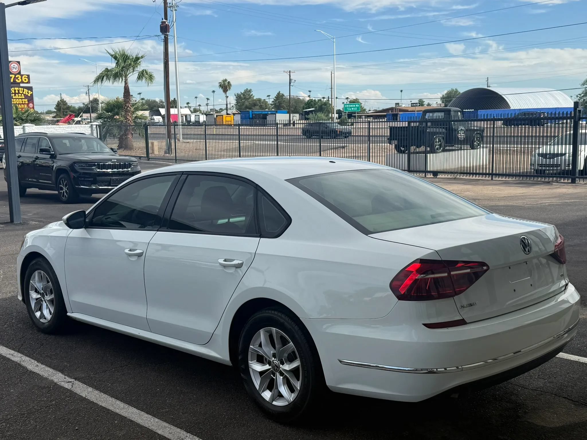 Used 2018 Volkswagen Passat 2.0T S FWD image 5