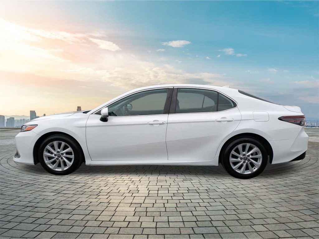 Used 2023 Toyota Camry LE image 8