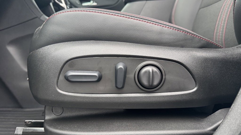 Used 2024 Chevrolet Equinox RS image 11