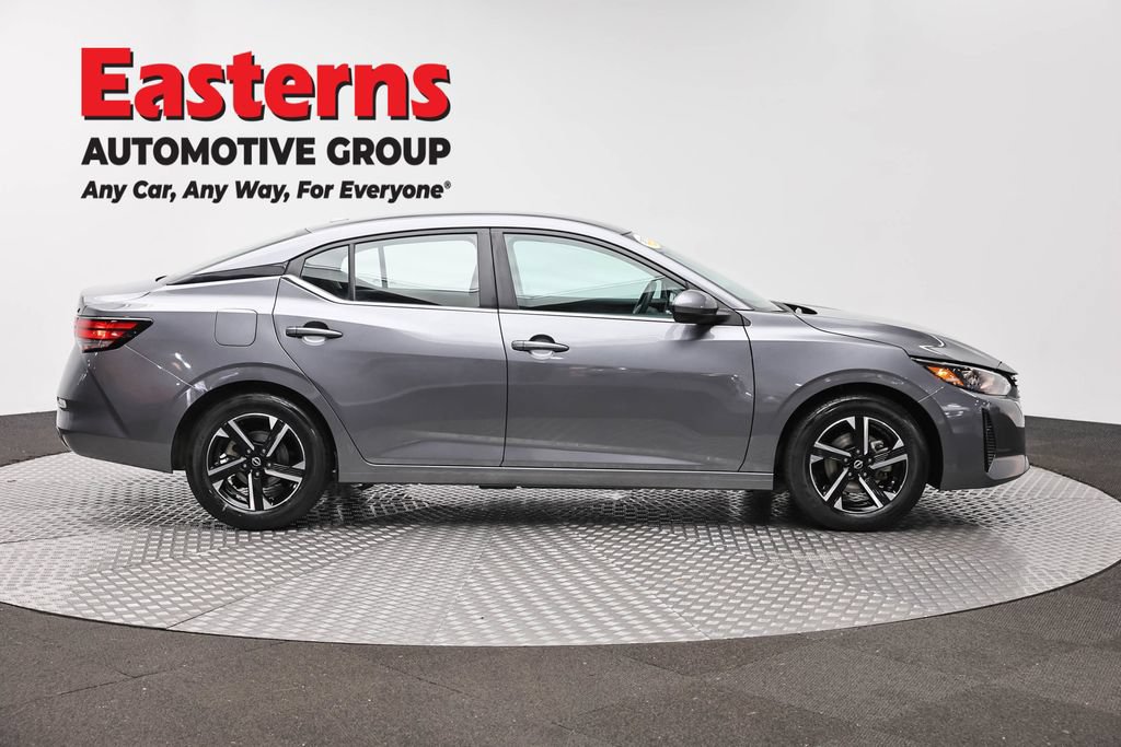 Used 2024 Nissan Sentra SV FWD image 4