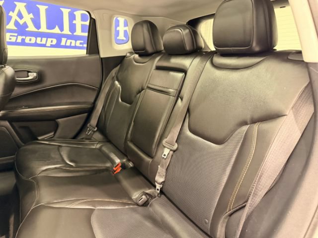 Used 2018 Jeep Compass Limited w/ Navigation Group AWD/4WD image 25