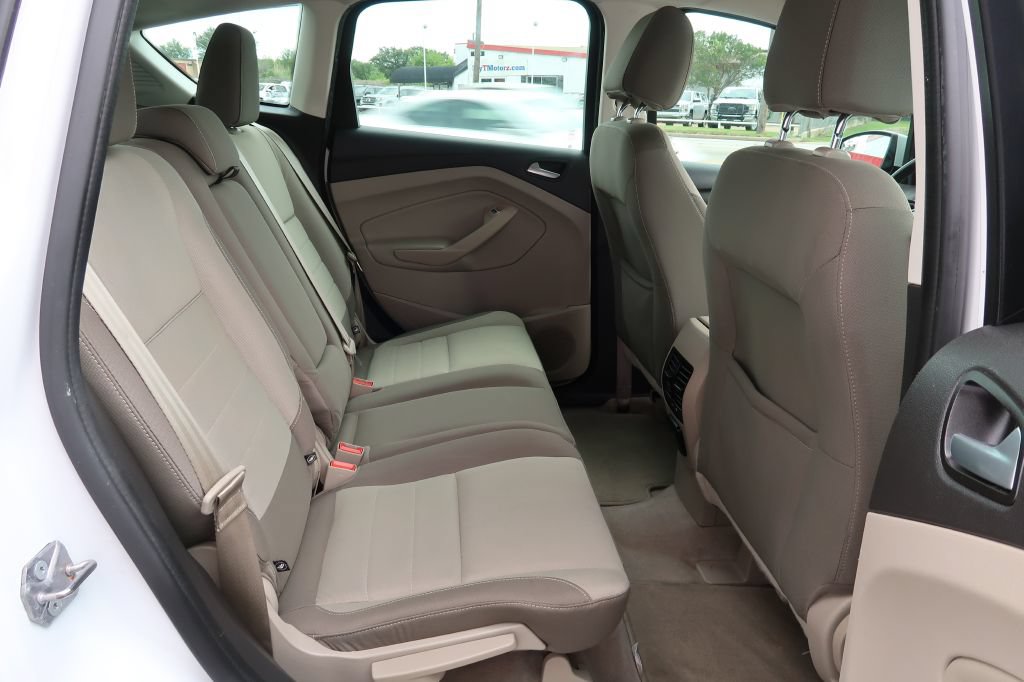 Used 2015 Ford C-MAX SE w/ Equipment Group 203A FWD image 8