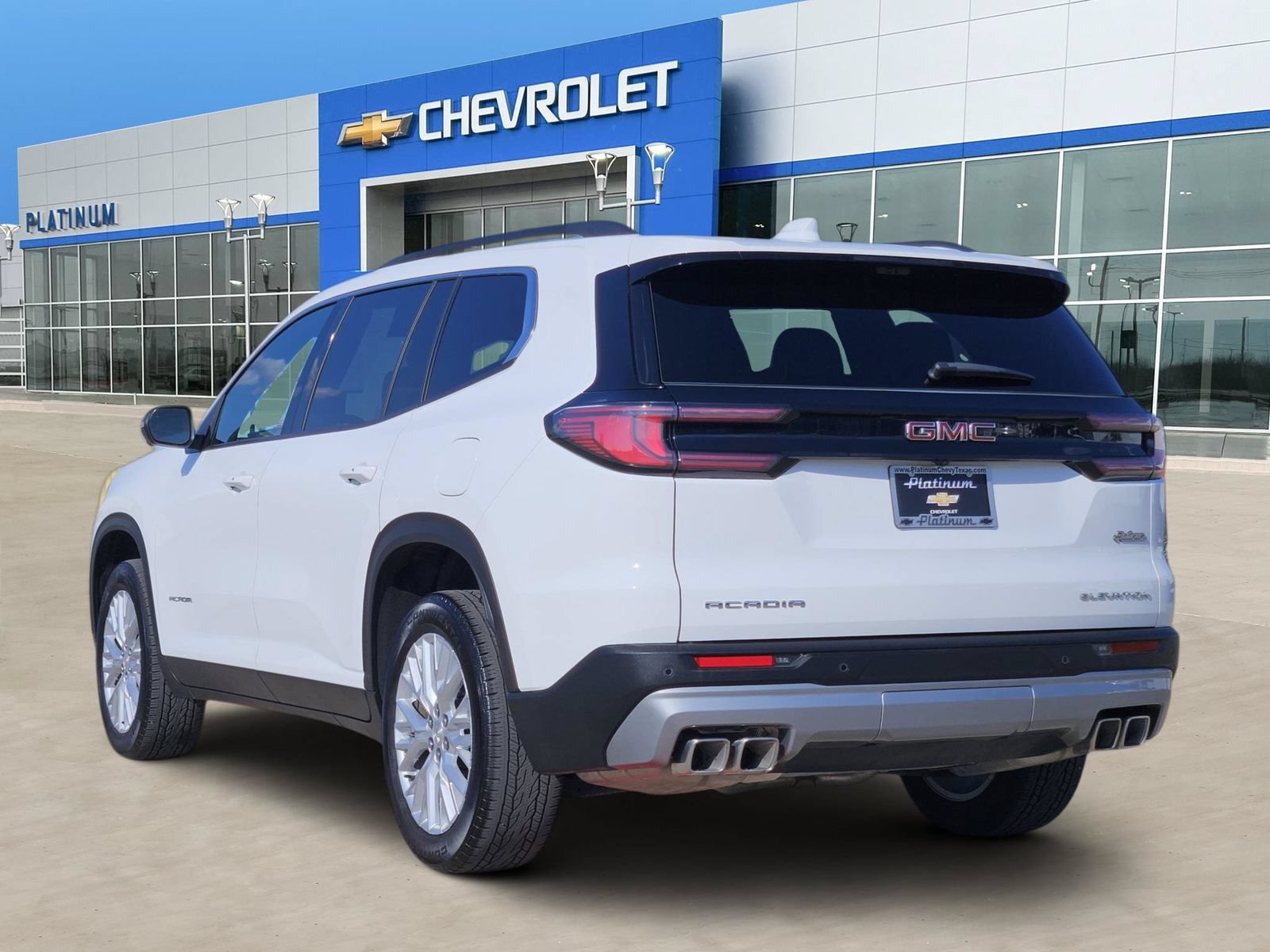 Certified 2026 GMC Acadia Elevation w/ Elevation Premium Package FWD image 4