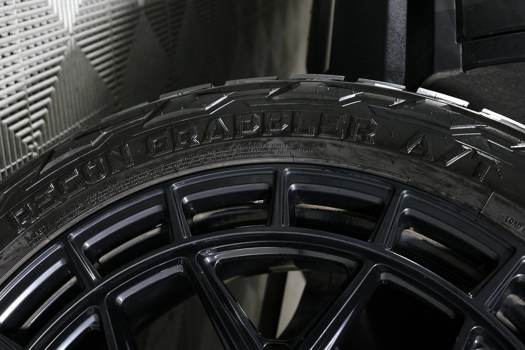 Used 2024 GMC Yukon Denali w/ Max Trailering Package image 48