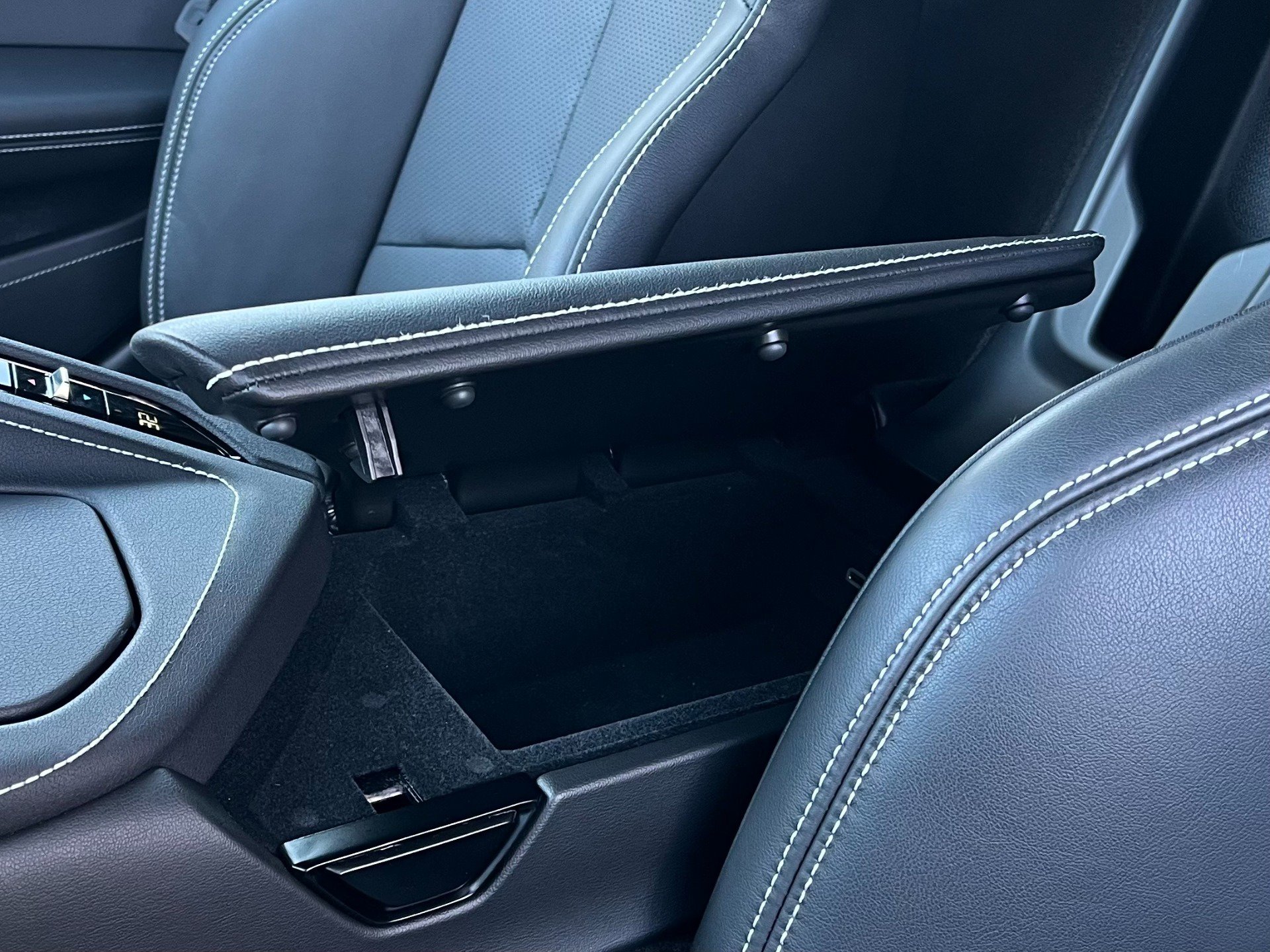 Used 2025 Chevrolet Corvette Z06 image 14