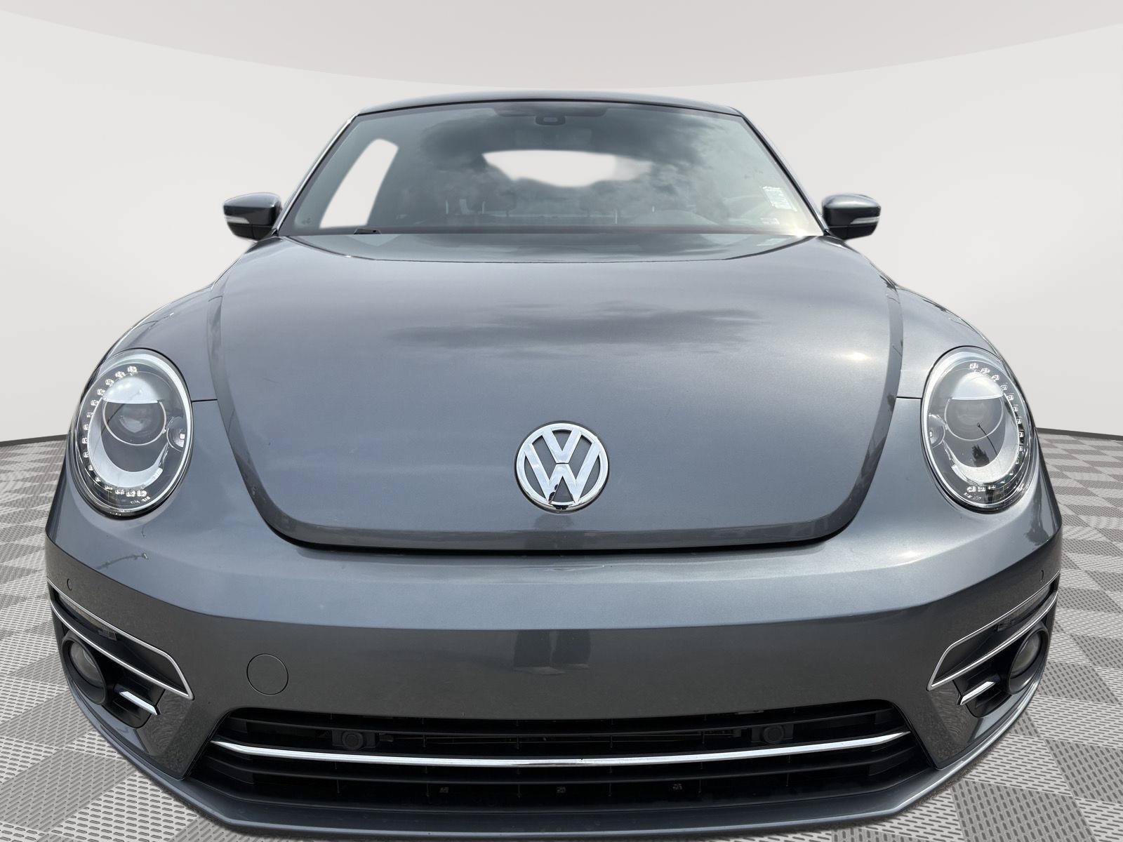 Used 2019 Volkswagen Beetle 2.0T SE w/ SE Premium Package FWD image 8