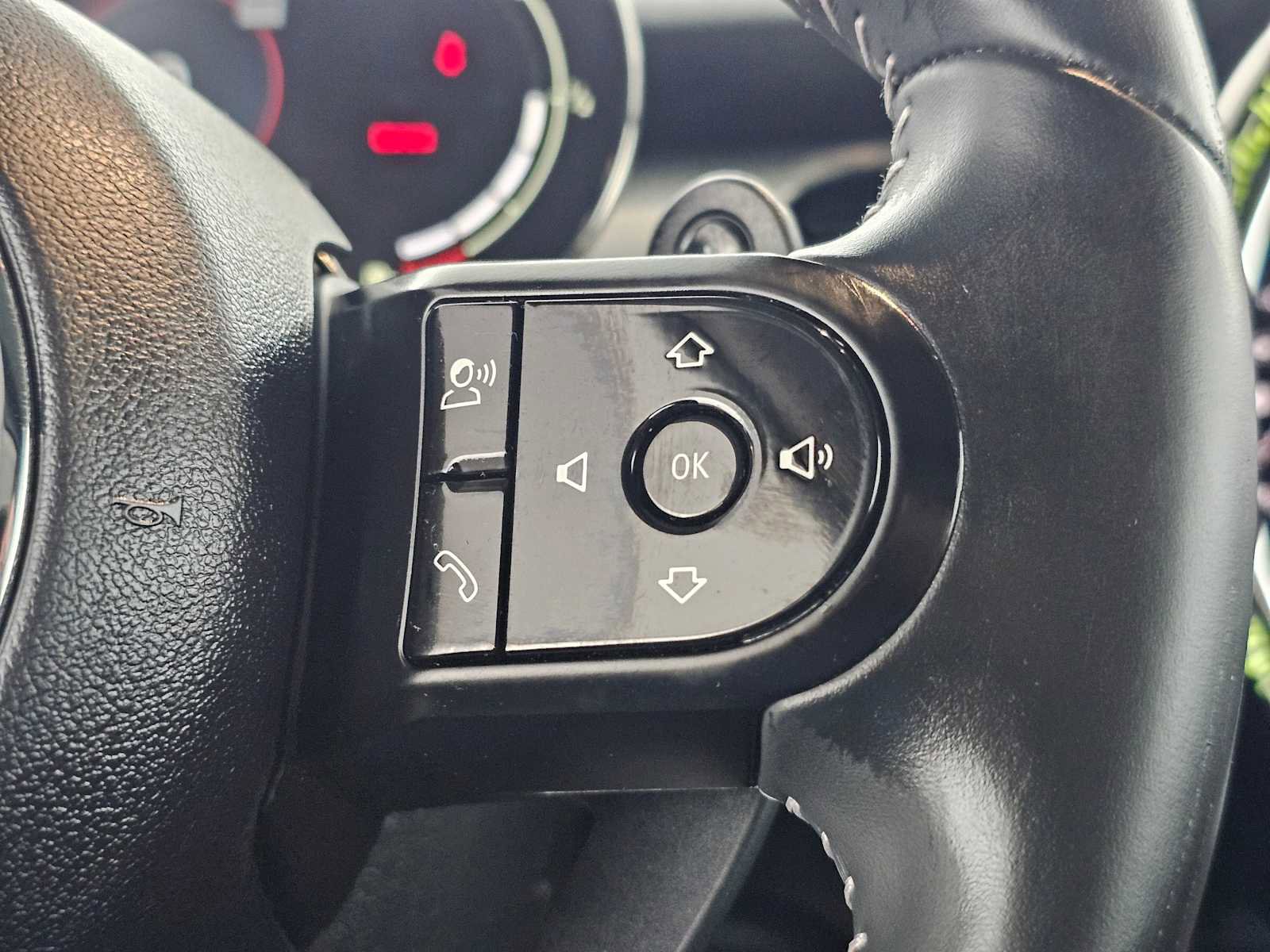 Used 2022 MINI Cooper S image 26