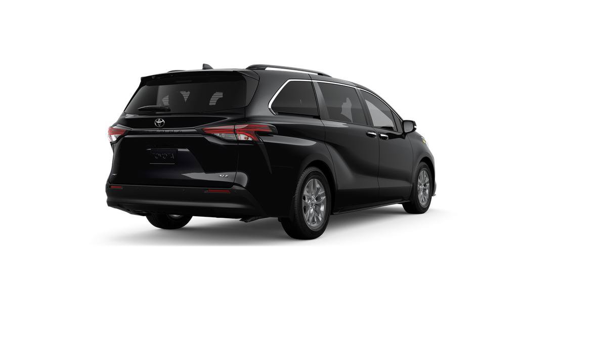 New 2026 Toyota Sienna XLE FWD image 9