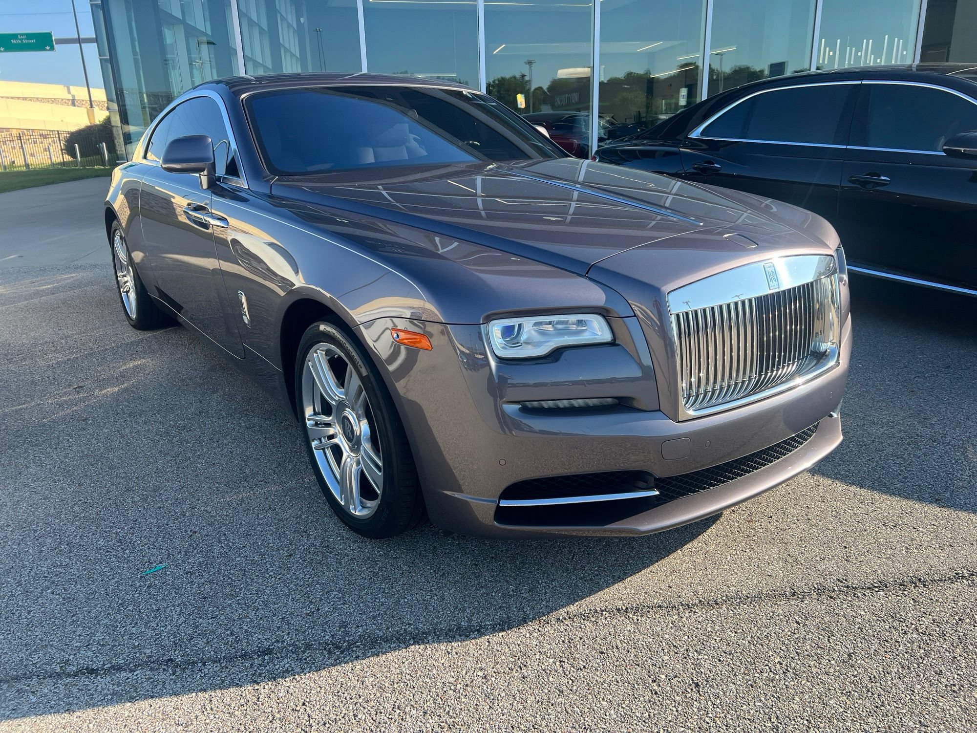 Used 2017 Rolls-Royce Wraith RWD image 3