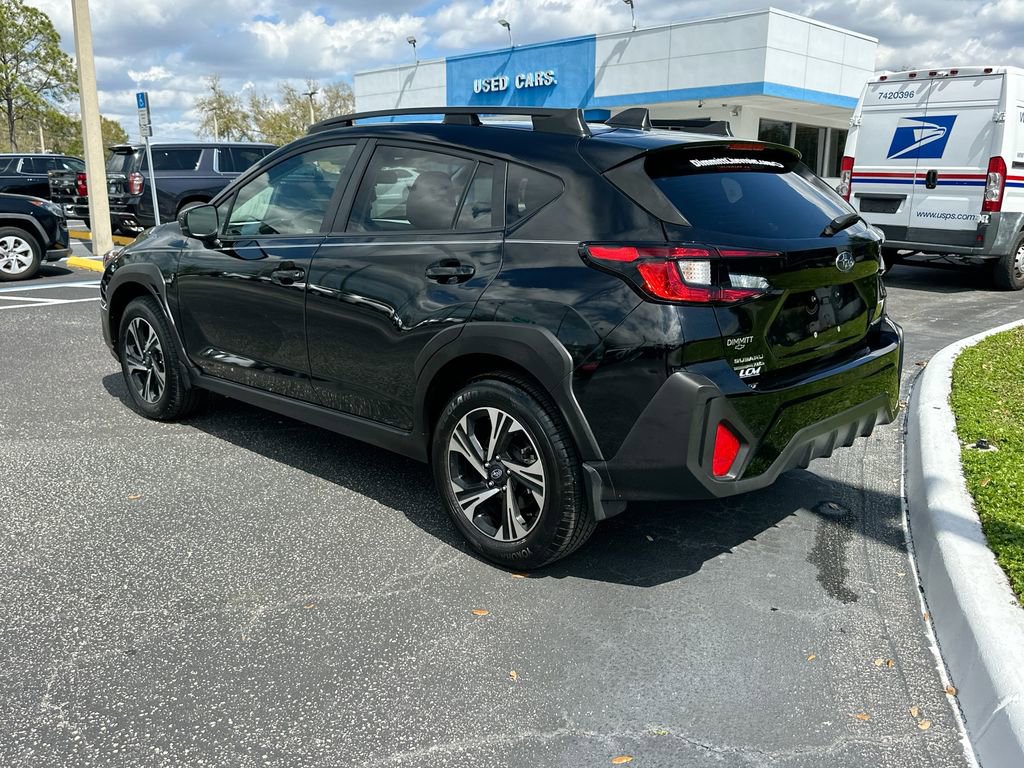 Used 2024 Subaru Crosstrek 2.0i Premium image 8