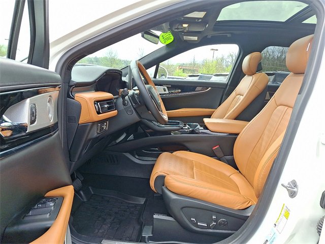 Used 2022 Lincoln Nautilus Black Label w/ Class II Trailer Tow Package image 13