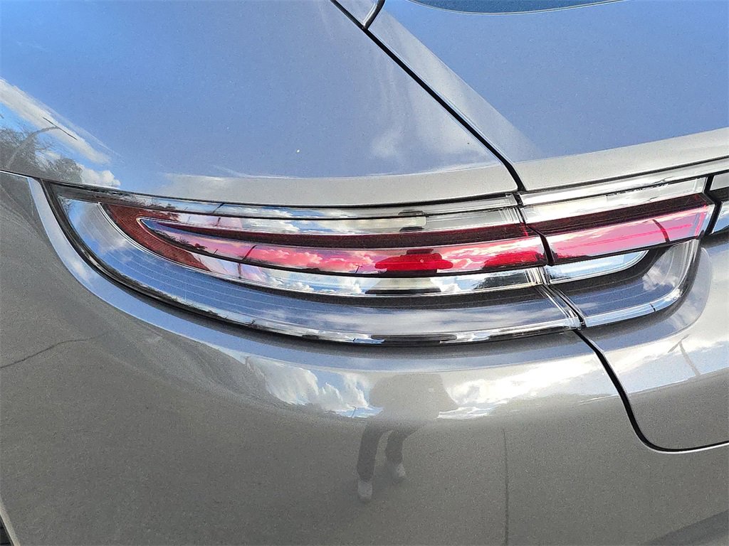 Used 2018 Porsche Panamera 4S image 38