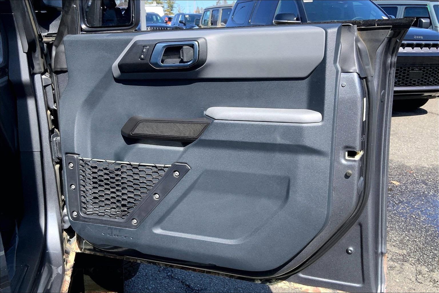 Used 2024 Ford Bronco Everglades image 22