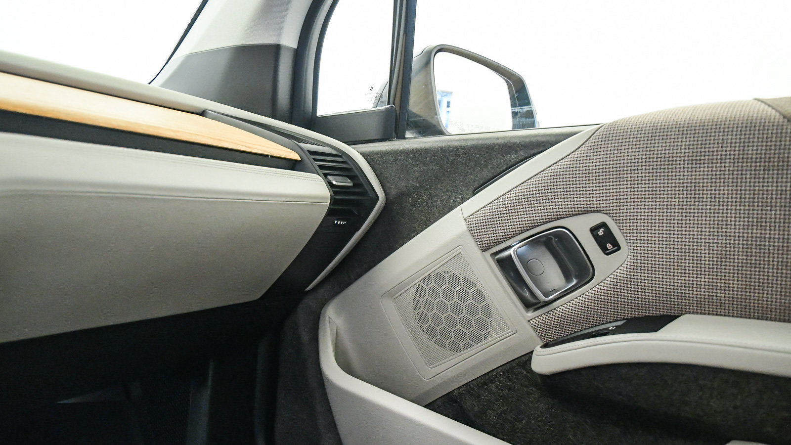 Used 2019 BMW i3 w/ Range Extender RWD image 26