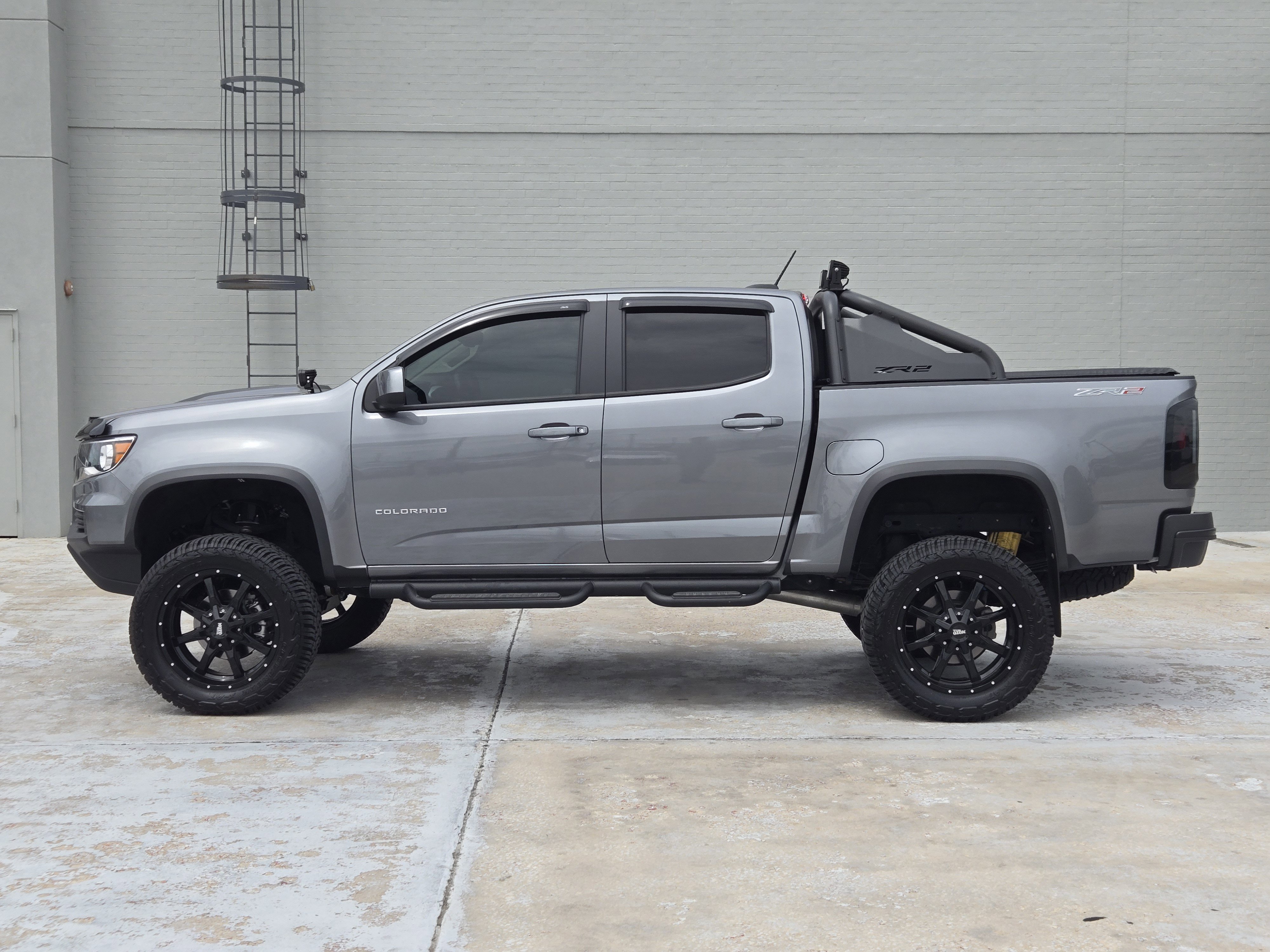 Used 2021 Chevrolet Colorado ZR2 w/ ZR2 Dusk Special Edition AWD/4WD image 5