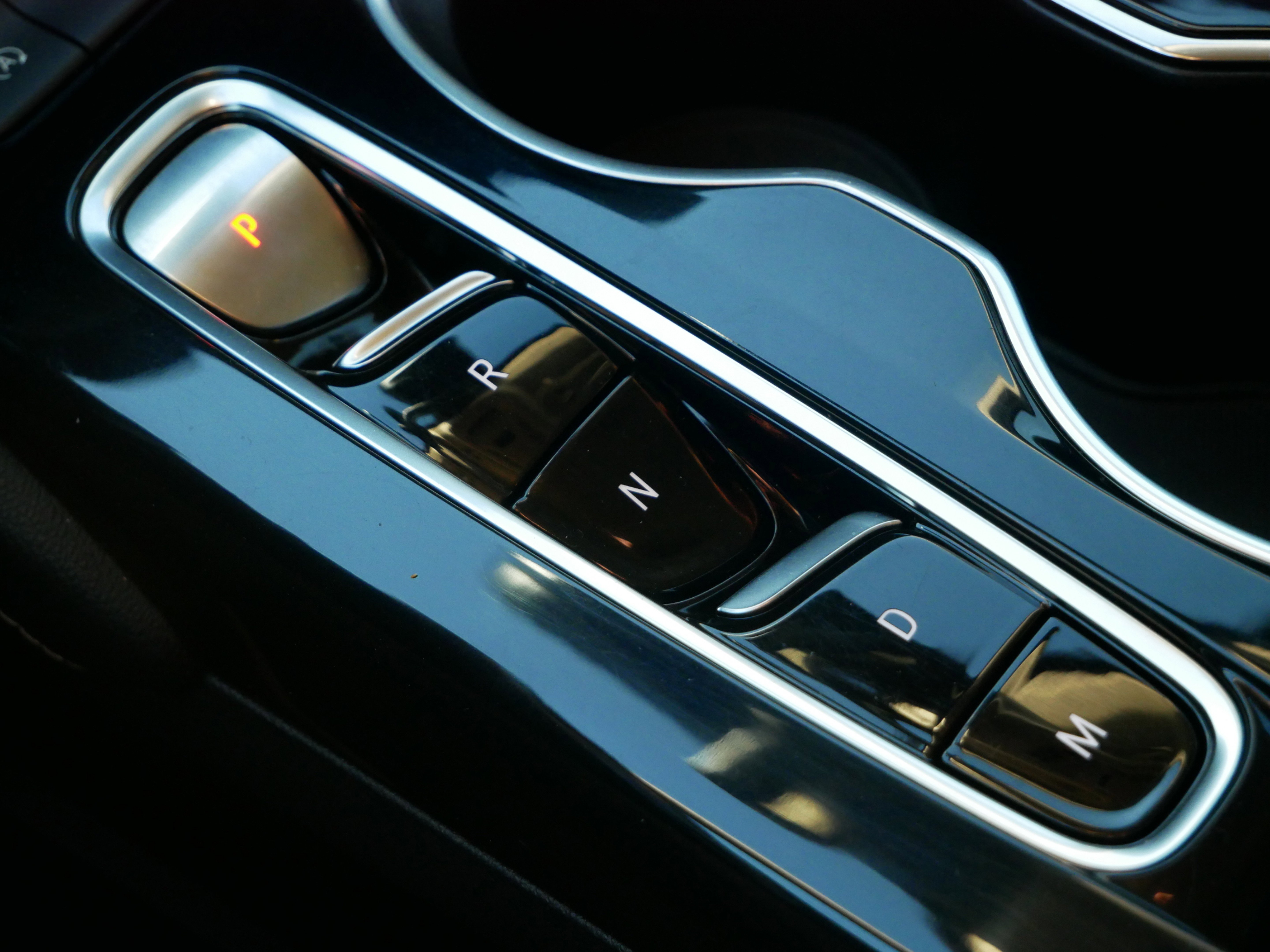 Used 2021 Buick Envision Essence image 27