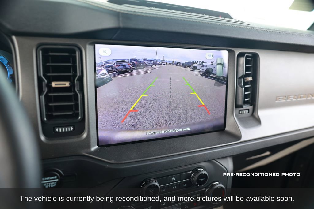 Used 2025 Ford Bronco Badlands image 17
