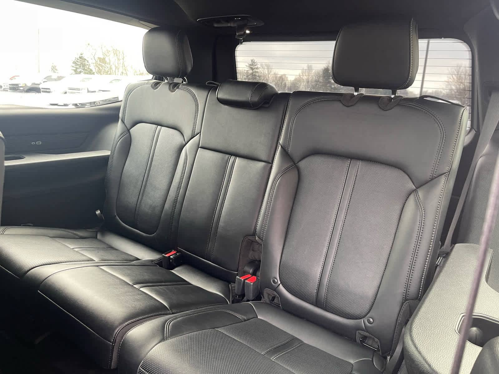 Used 2024 Jeep Wagoneer Series II image 19