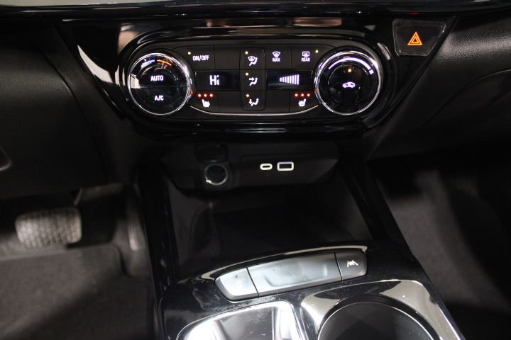 New 2026 Chevrolet Trax RS w/ Sunroof Package image 33