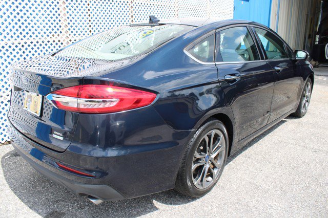 Used 2020 Ford Fusion SEL image 4