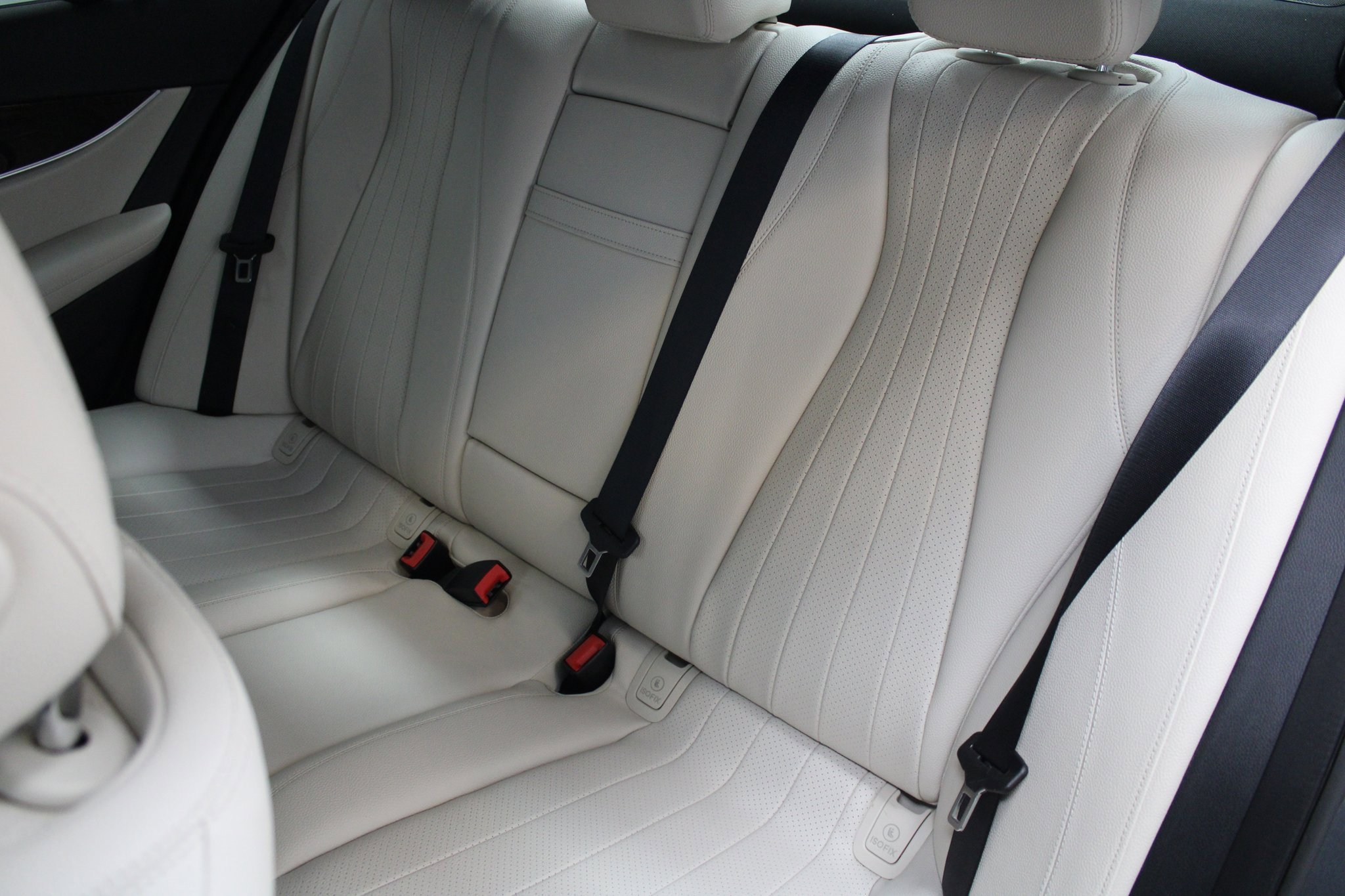 Used 2019 Mercedes-Benz E 450 4MATIC Sedan w/ Premium Package image 17