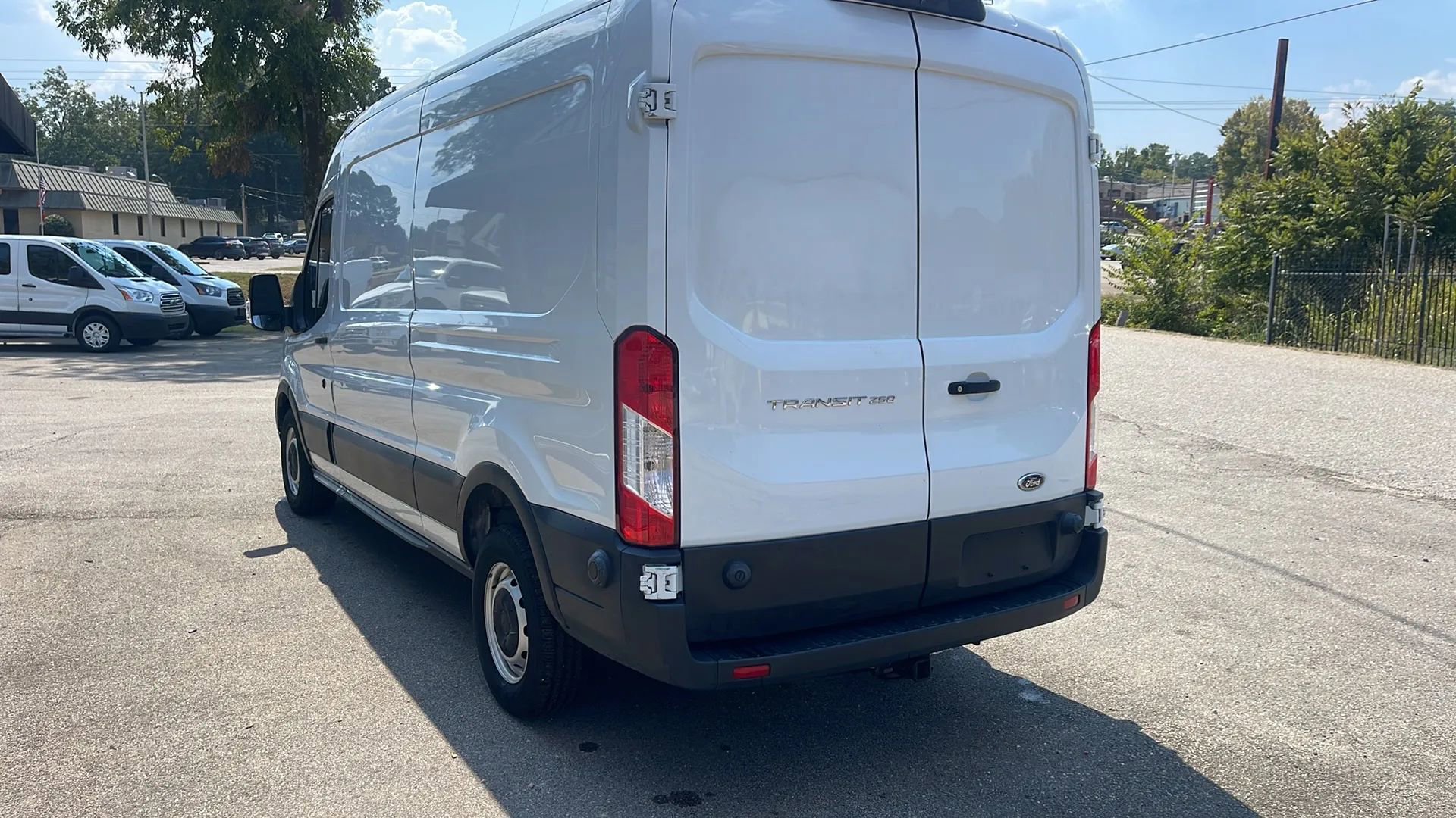 Used 2021 Ford Transit 250 Medium Roof image 5