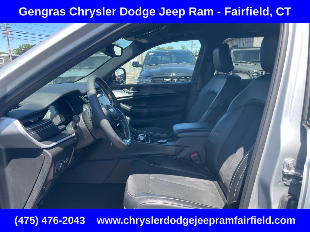 Certified 2024 Jeep Grand Cherokee Altitude AWD/4WD image 46