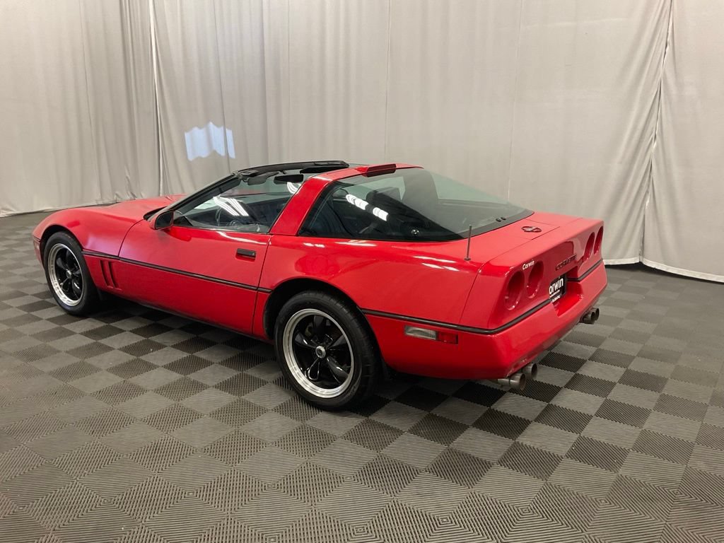 Used 1989 Chevrolet Corvette Coupe RWD image 8