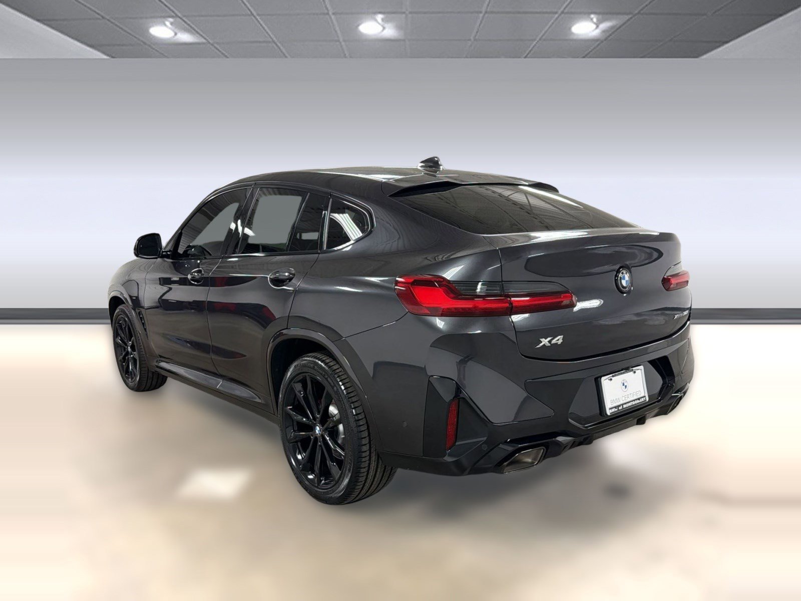 Certified 2024 BMW X4 xDrive30i w/ Premium Package image 3